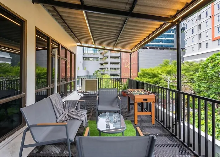 Luxury 3br 230sqm 5 Min To Bts Sukhumvit 26 公寓 *