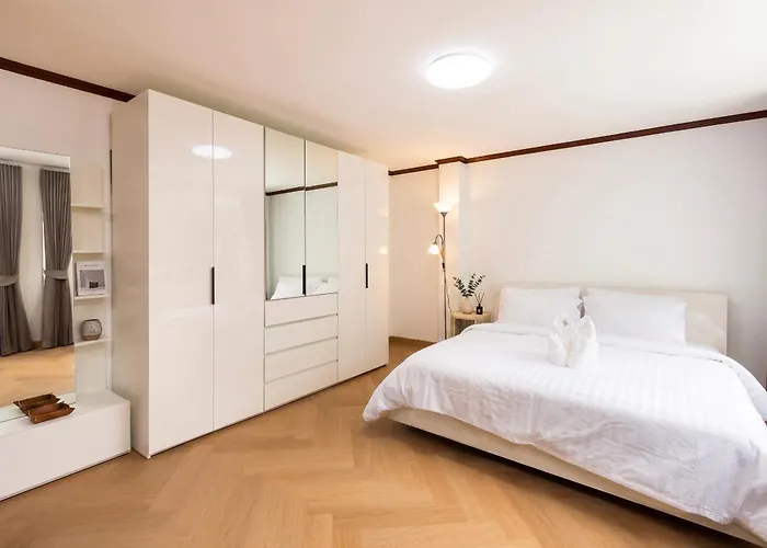 公寓 Luxury 3br 230sqm 5 Min To Bts Sukhumvit 26